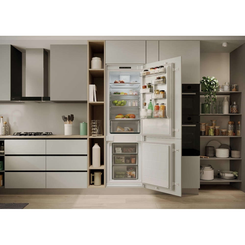 Combina frigorifica incorporabila CANDY ECNBQL3518EV, Low Frost, 269 l, H 177 cm, Clasa E, Wi-Fi