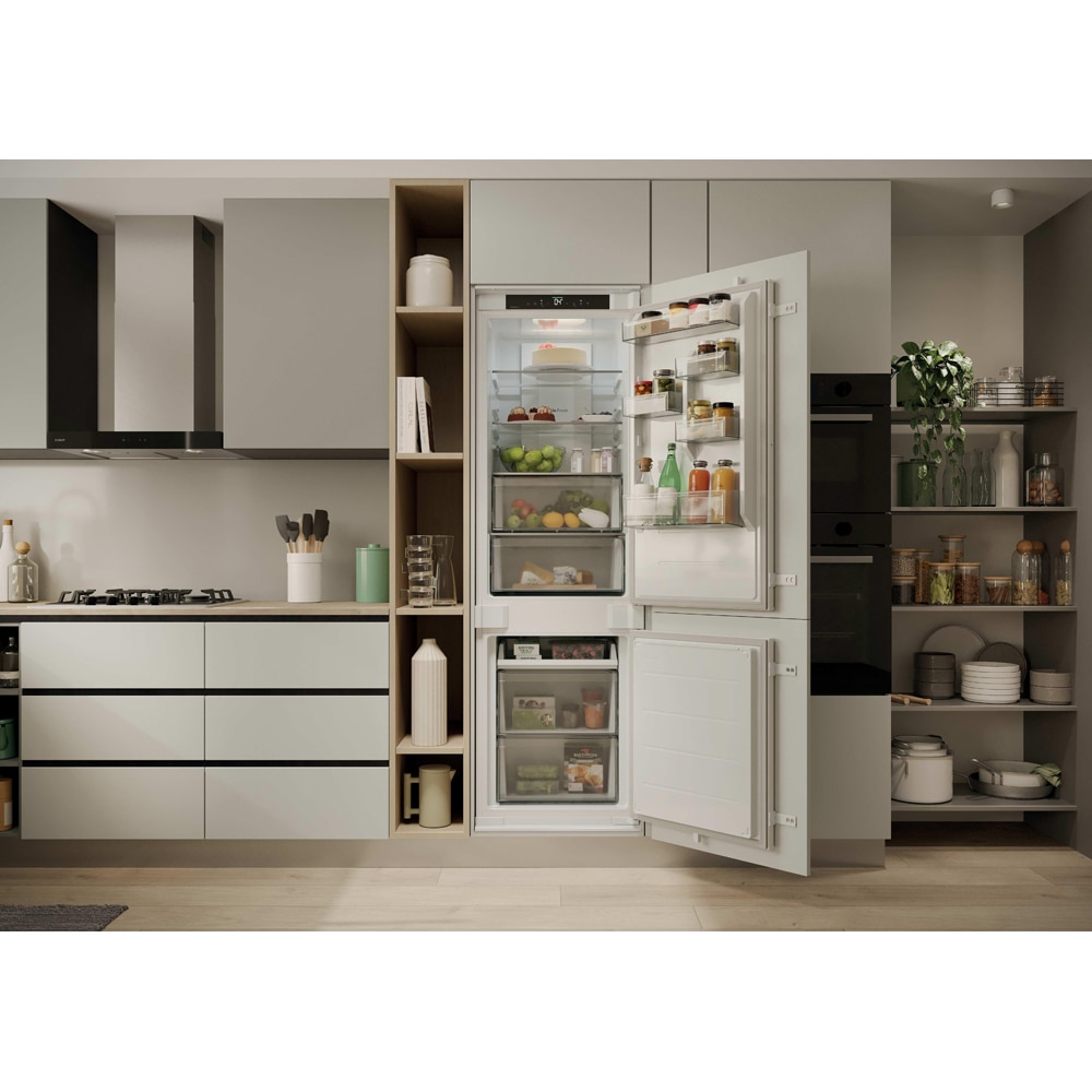 Combina frigorifica incorporabila CANDY ECNBQT3518E, Total No Frost, 251 l, H 177 cm, Clasa E
