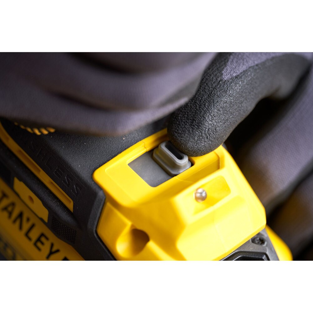 Masina de insurubat cu impact STANLEY FATMAX SFMCF940M1, 18V, 2000RPM, 950Nm