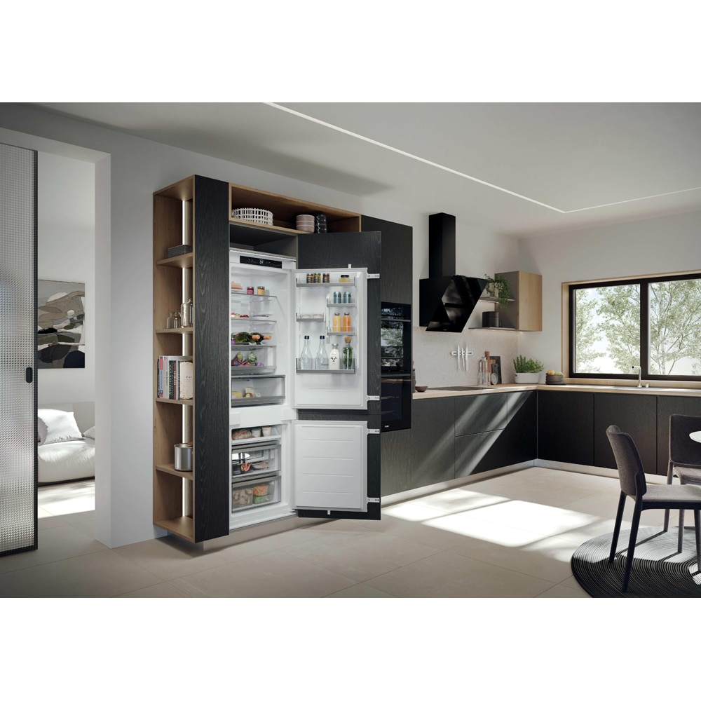 Combina frigorifica incorporabila HAIER EHBQW5518E, No Frost, 251 l, H 177 cm, Clasa E, Wi-Fi