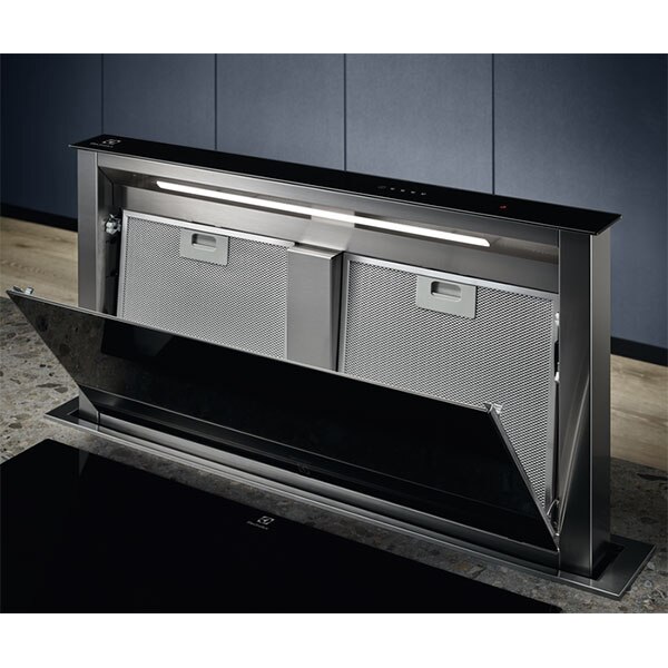 Hota incorporabila telescopica de blat ELECTROLUX LFD619Y, 1 motor, 700 m3/h, L 90 cm, negru