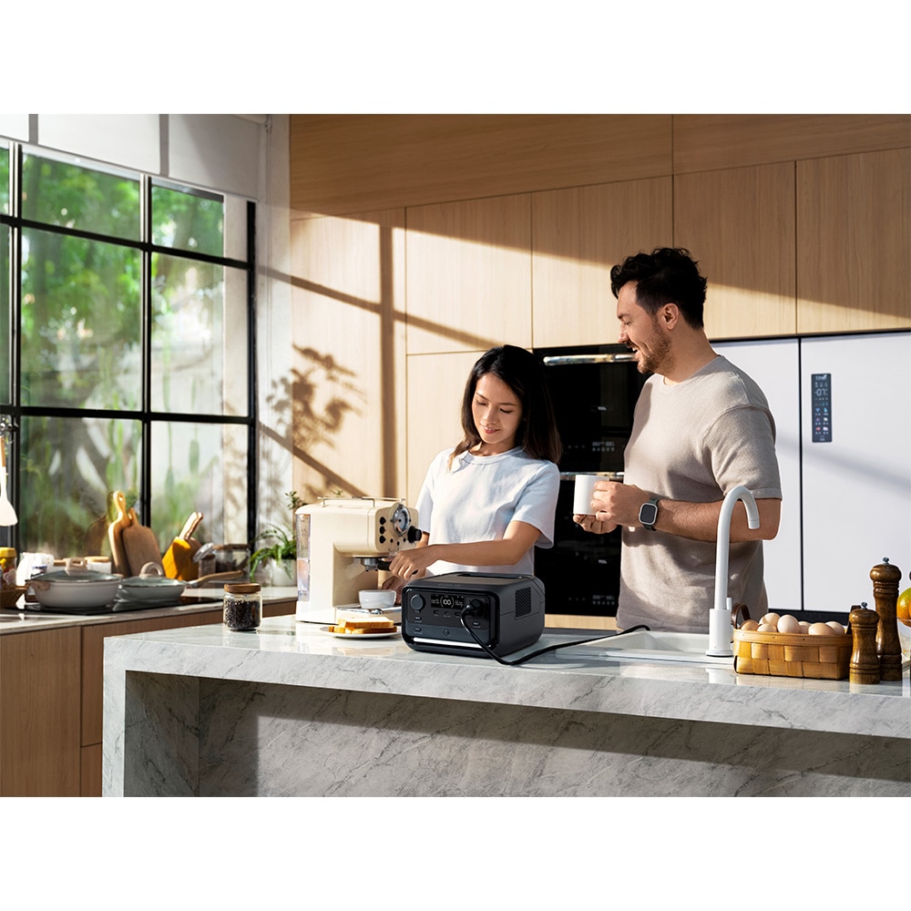 Statie de incarcare portabila ECOFLOW River 3 Plus, 600W, 286Wh, AC, USB-A, USB-C, MC4, XT60, negru