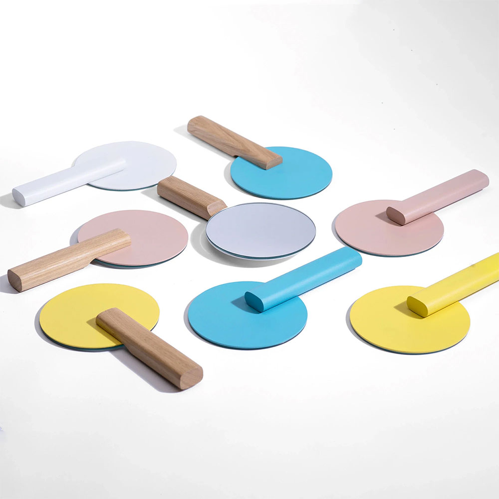 Oglinda cosmetica SPIN Paddle Vanity, 15 x 25 cm, metal, galben