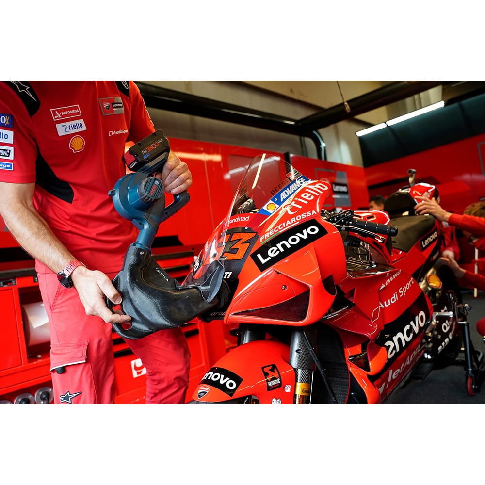 Suflanta BOSCH PROFESSIONAL GBL 18v-120 SOLO, pe acumulator, albastru-negru