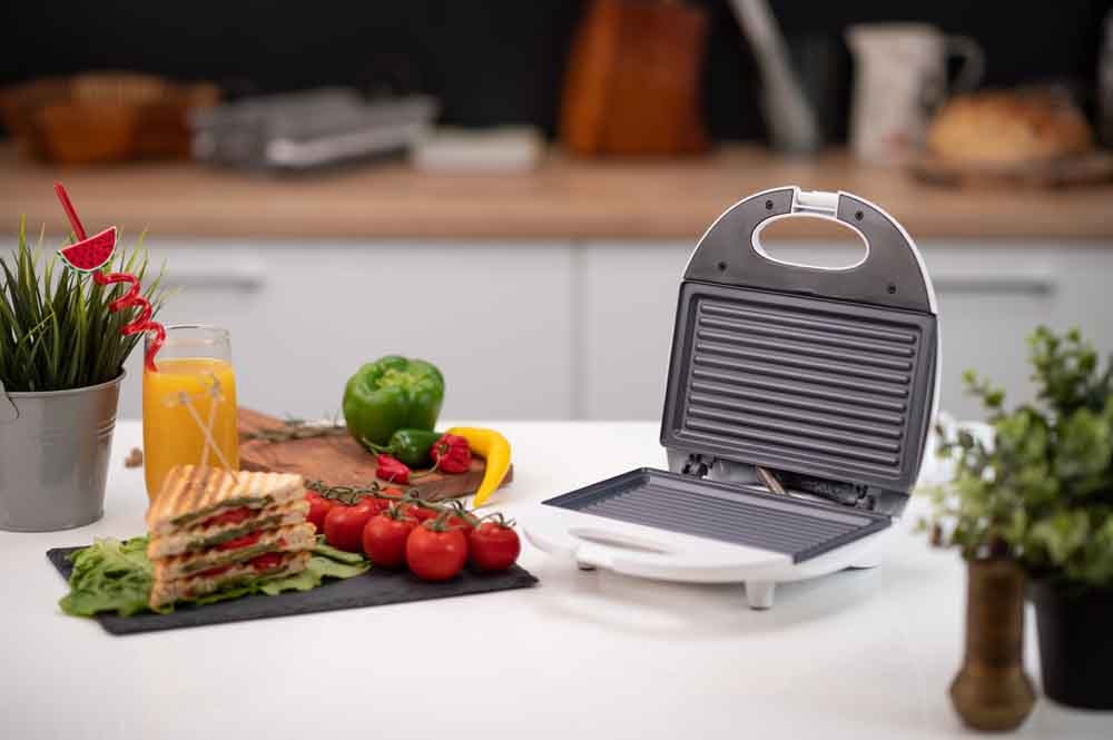 Sandwich maker MYRIA MY4108, 750W, alb 