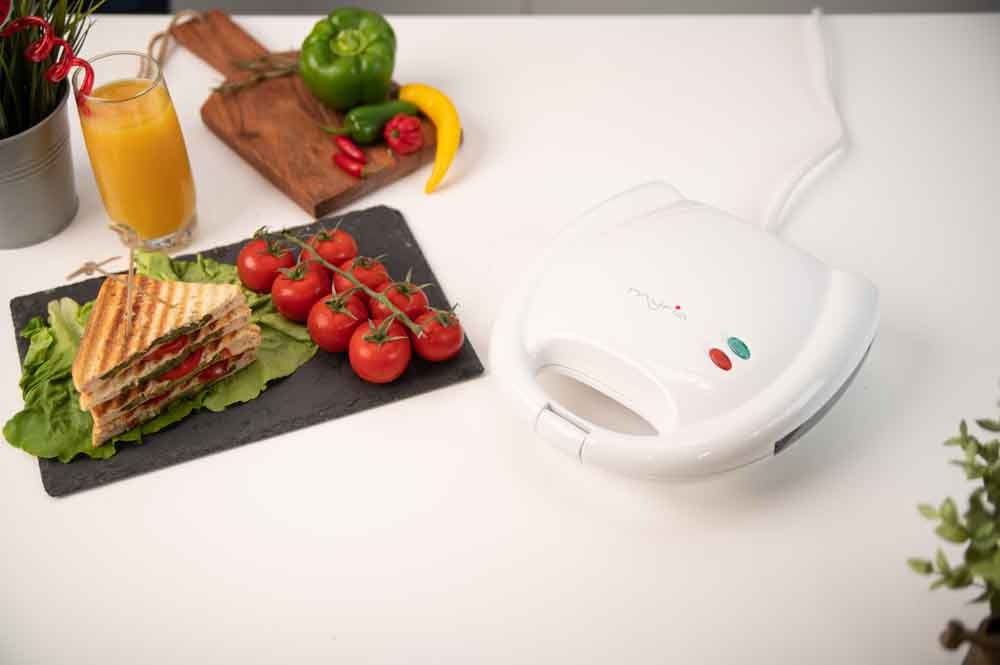 Sandwich maker MYRIA MY4108, 750W, alb 