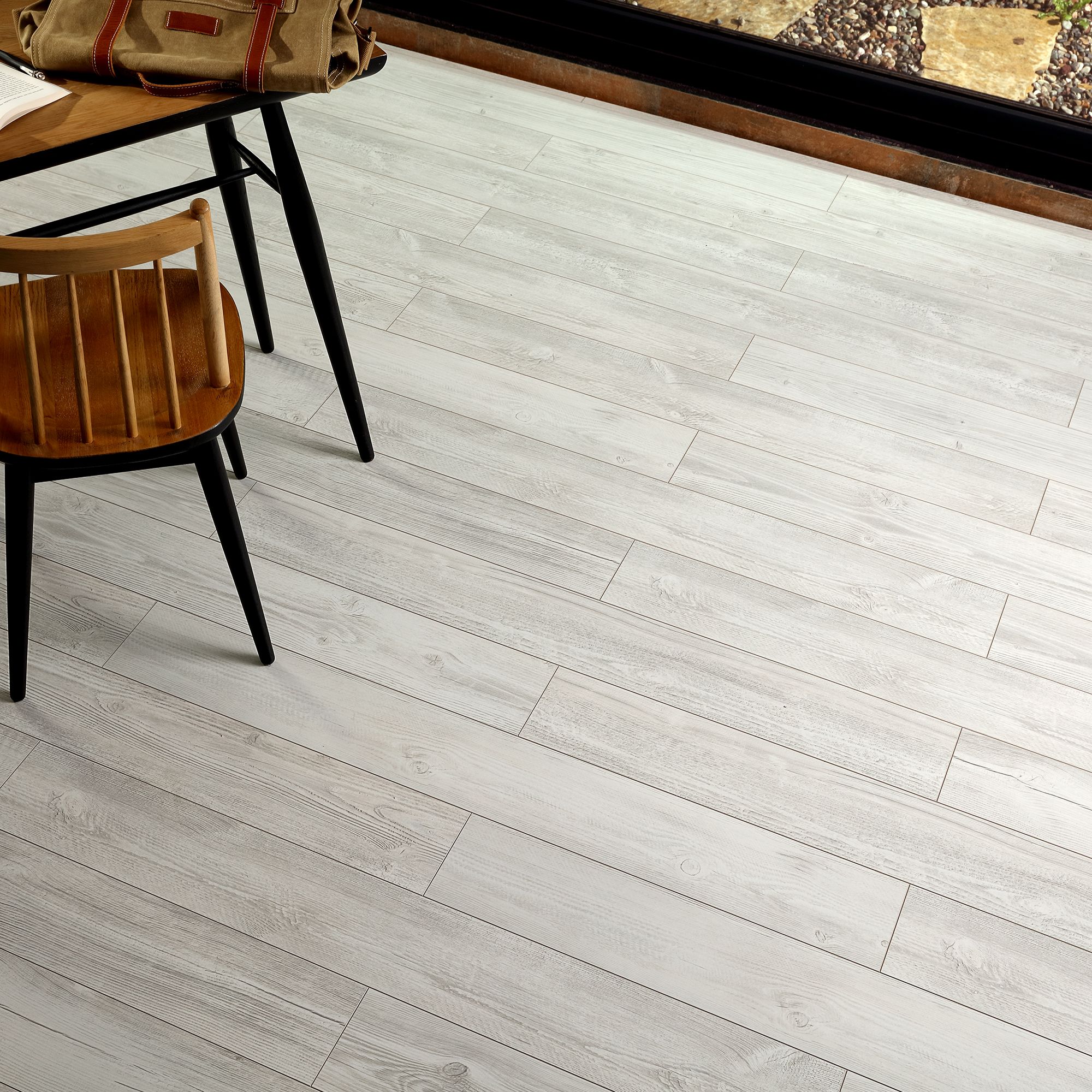 Parchet laminat V-Groove, 10 mm, gri deschis, HDF, AC4, 1.488 mp/cutie