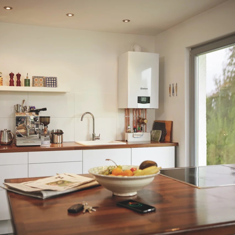 Centrala termica pe gaz in condensare VAILLANT ecoTEC Plus VUW 36CS/1-5 (N-INT2), 36 kW, IPX4D