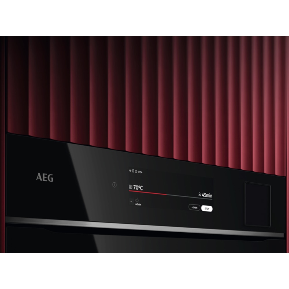 Cuptor incorporabil AEG TP9SB831AB, Electric, SteamPro, Autocuratare cu abur, 70 l, Clasa A++, Wi-Fi, negru