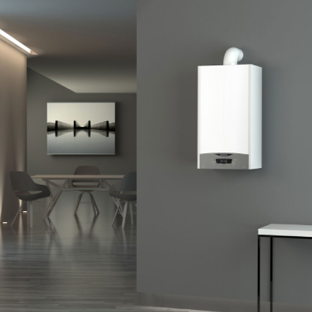 Centrala termica pe gaz in condensare ARISTON Clas One+, 24kW, Wi-Fi, Kit evacuare inclus, Model 2022