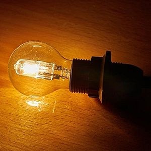 Becuri halogen