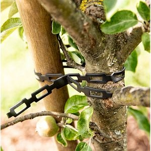 Banda de plastic perforata, 5m, negru