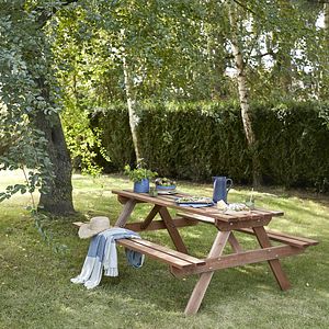 Set mobilier gradina/terasa/berarie, culoare maro, lemn, 6 persoane, masa + 2 banci  Blooma Agad