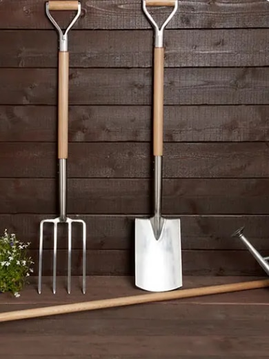 Unelte de mana pentru gradina